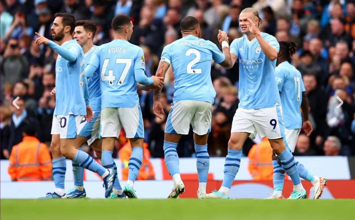 本菲卡旧将路易松晒照说在学习，照片显示他问AI足球总监职责（本菲卡旧将路易松晒照称正学习，向AI询问足球总监职责）