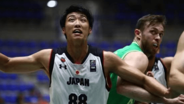 海港夺冠纪录片《不熄之红》即将播出，崇明五将出镜预告片（《不熄之红》即将播出：见证海港登顶，崇明五将现身预告）