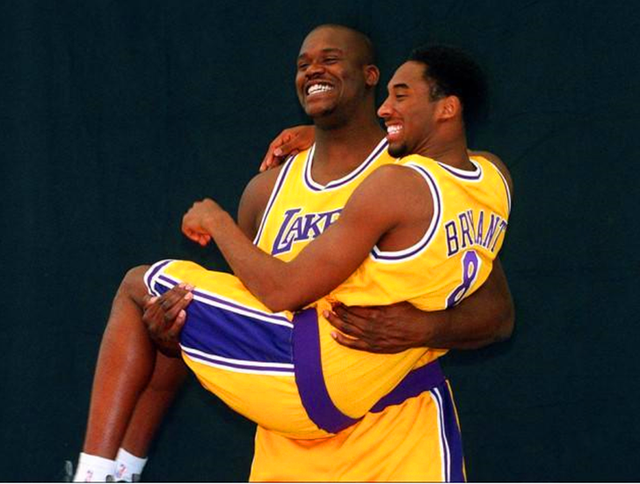 足球英超球迷怒喷转播商调整赛程（英超球迷怒斥转播商擅改赛程）