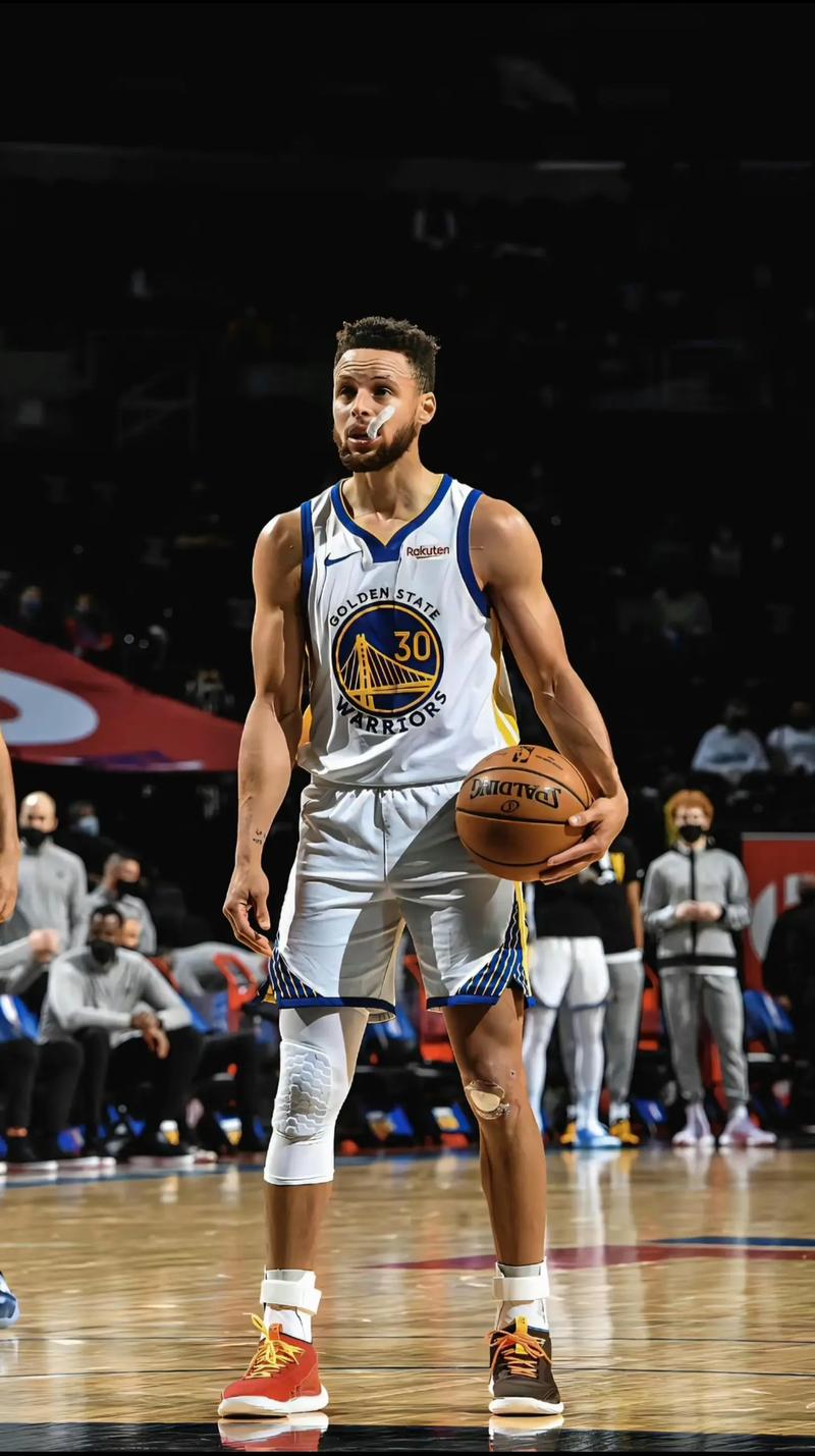 NBA精彩回放：湖人绝杀凯尔特人,（经典回放：湖人压哨绝杀凯尔特人）